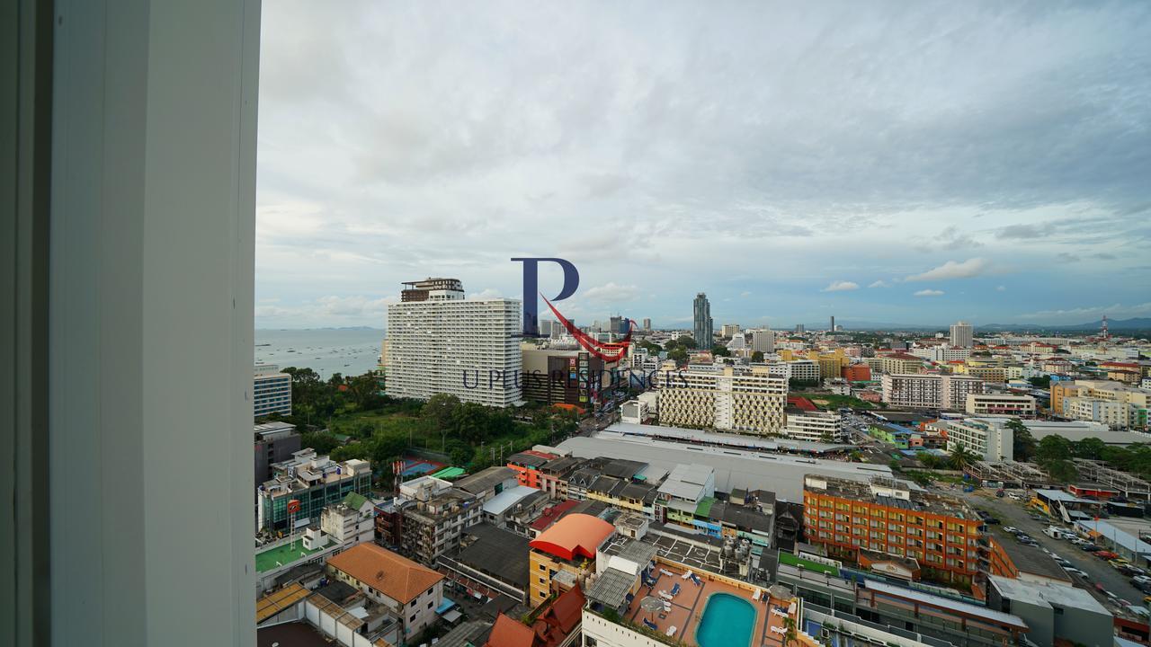 The Base Pattaya Lägenhet Exteriör bild