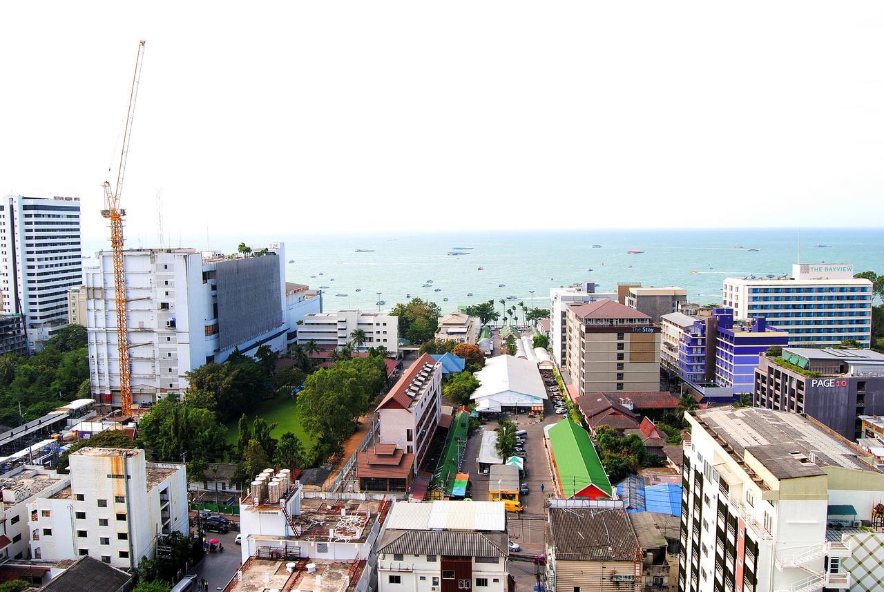 The Base Pattaya Lägenhet Exteriör bild